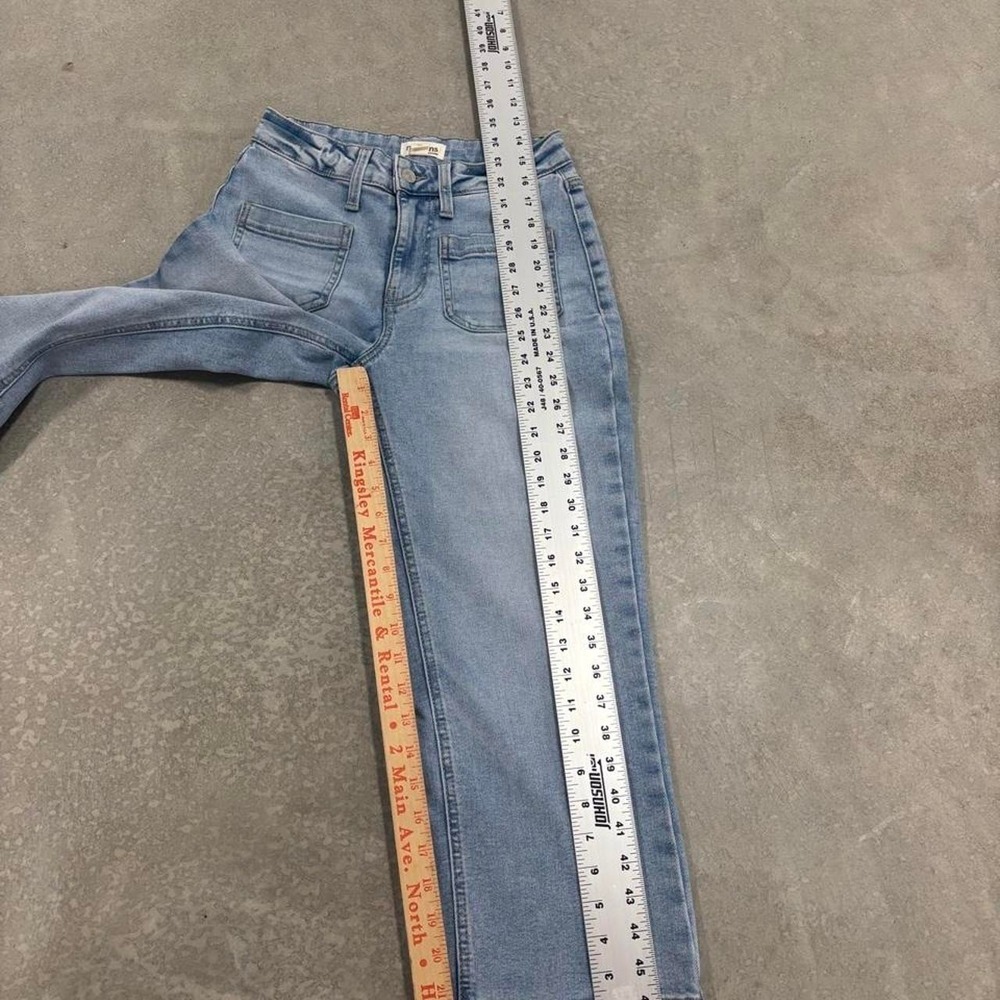 Maurices High Rise Straight Leg Blue Jeans Size 0 - Picture 4 of 5